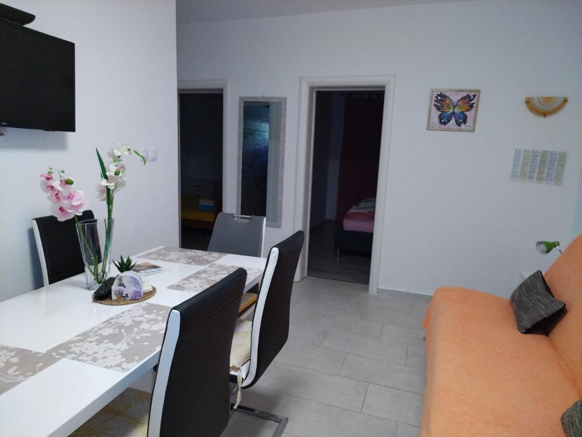 Barbat na Rabu Apartmani Katarina מראה חיצוני תמונה