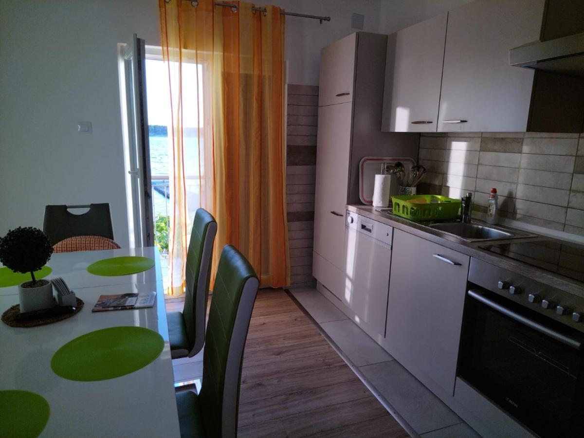 Barbat na Rabu Apartmani Katarina מראה חיצוני תמונה