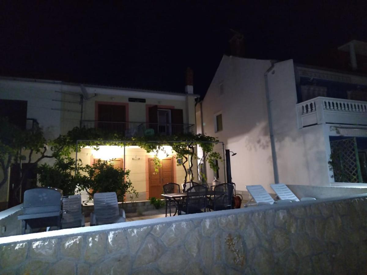 Barbat na Rabu Apartmani Katarina מראה חיצוני תמונה
