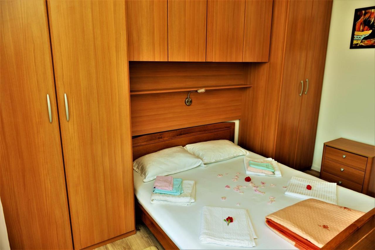 Barbat na Rabu Apartmani Katarina מראה חיצוני תמונה